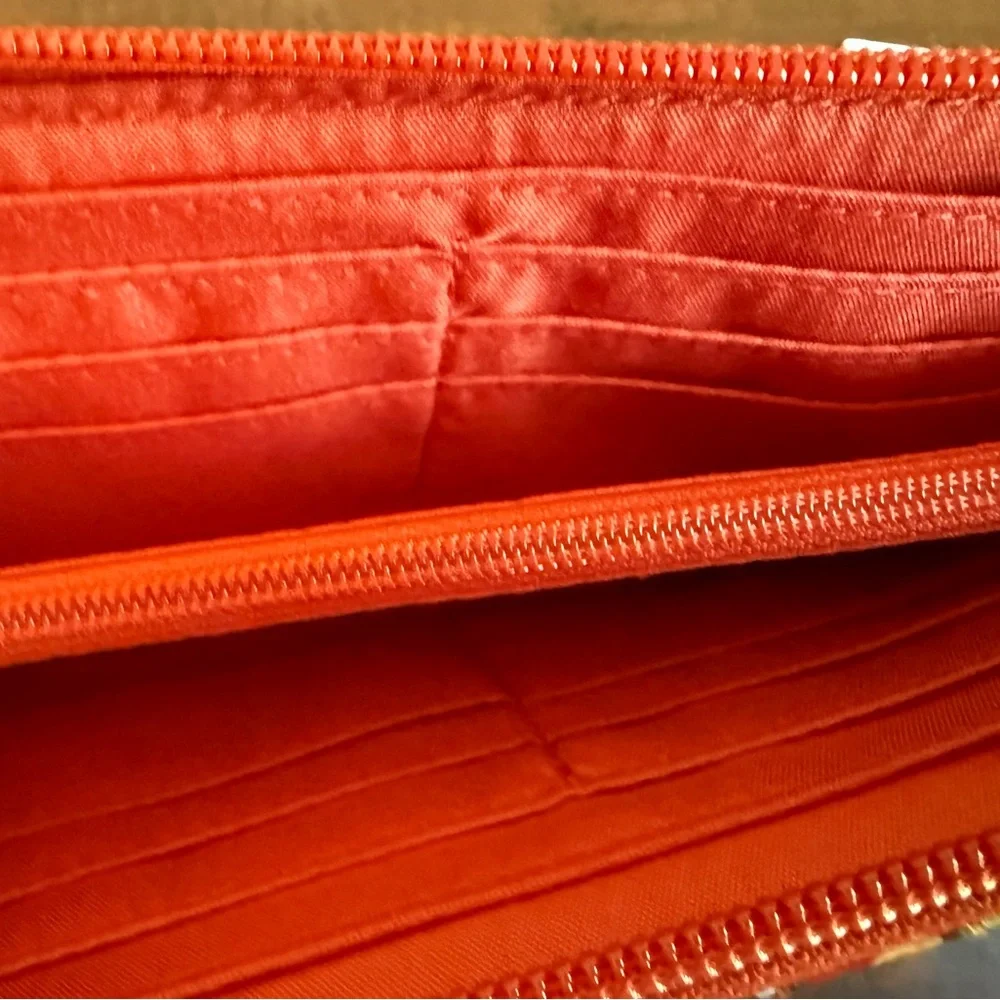 VERA BRADLEY Essential Continental Wallet Midday Garden - Picture 8 of 8